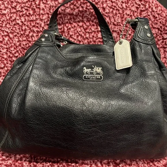 Coach Madison Maggie Black Leather Shoulder Bag - Picture 3 of 9